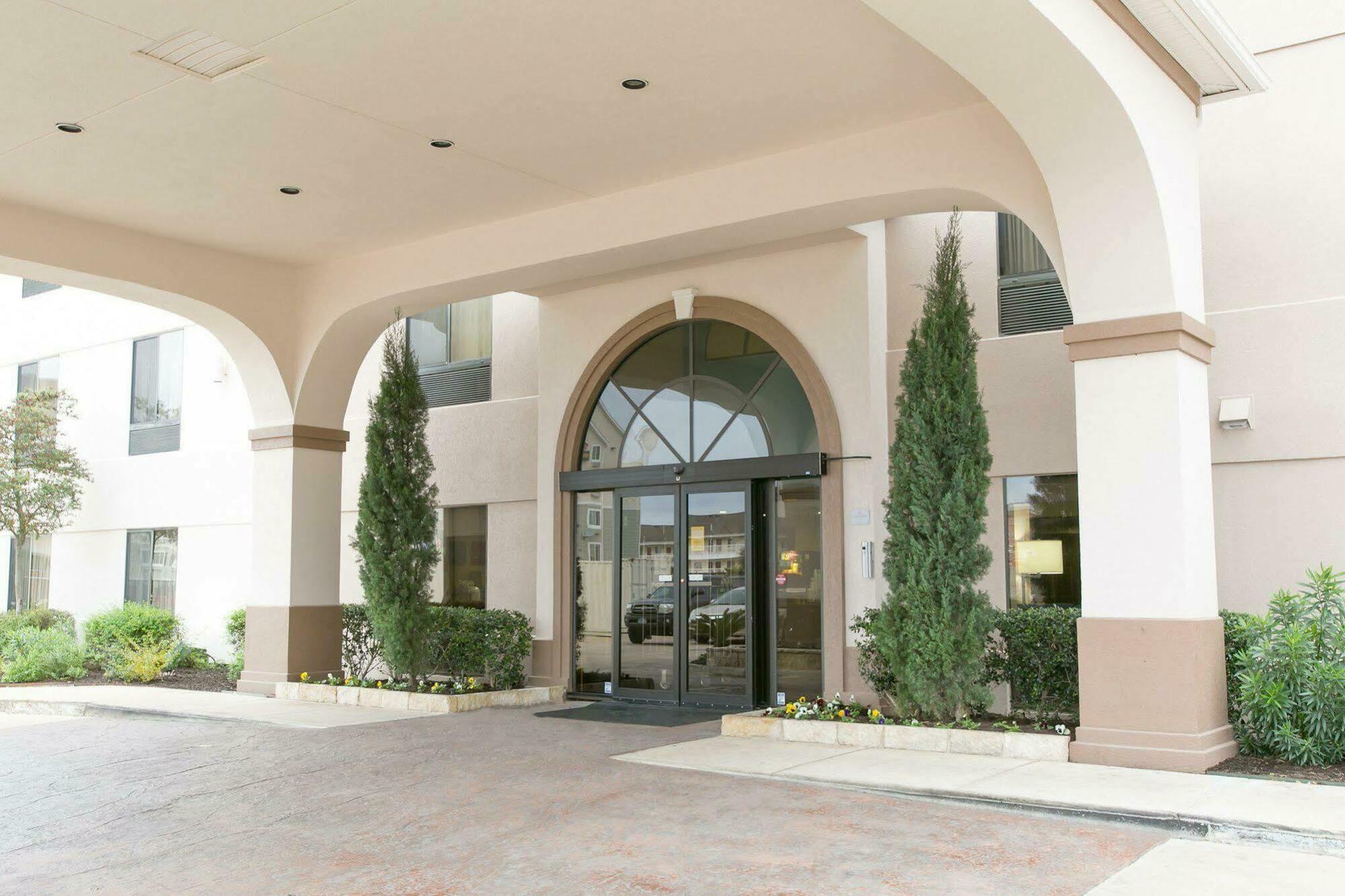 Comfort Suites Austin Nw Lakeline Exteriör bild