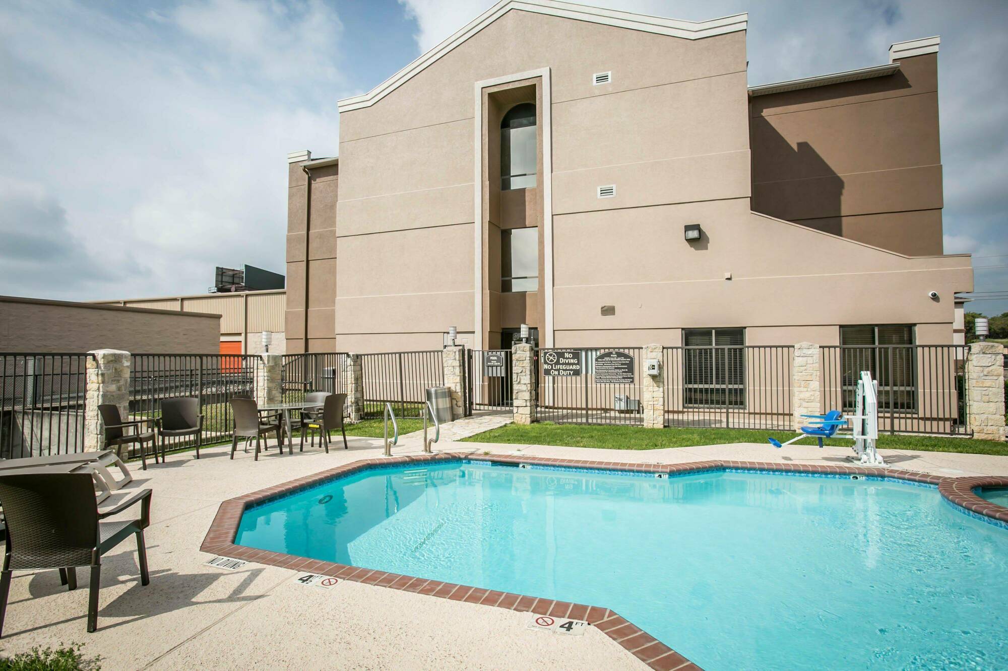Comfort Suites Austin Nw Lakeline Exteriör bild